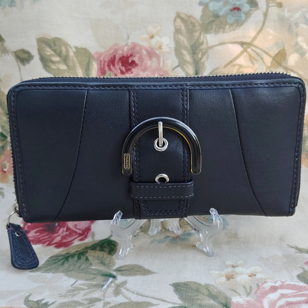 Coach Soho Buckle Accordion Zip Around Black Leather Wallet